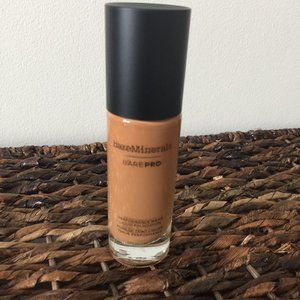 BareMinerals BAREPRO foundation CLOVE 28